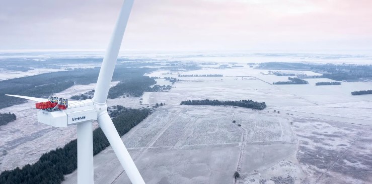 In Denmark, the world's largest and most powerful wind generator was ...